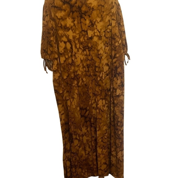 Susan Graver Golden Brown Abstract Printed Liquid Knit Elbow Sleeve Dress Sz 4X - Picture 3 of 12